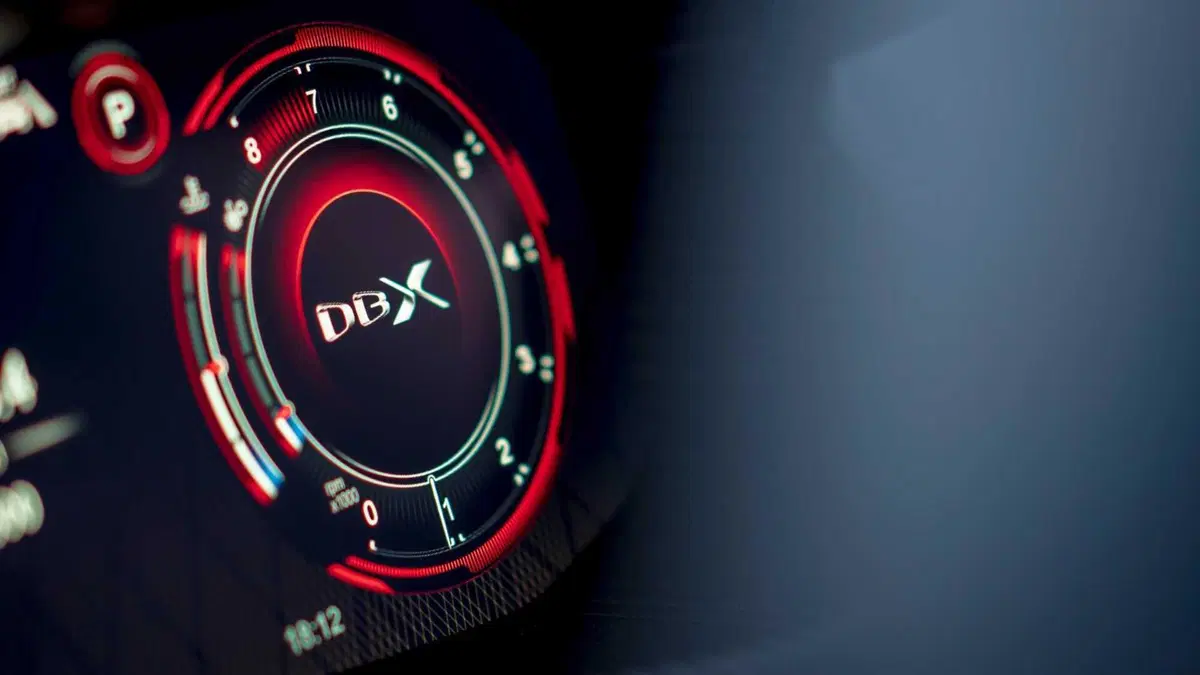 Aston Martin DBX707 (2022-->>) (15)