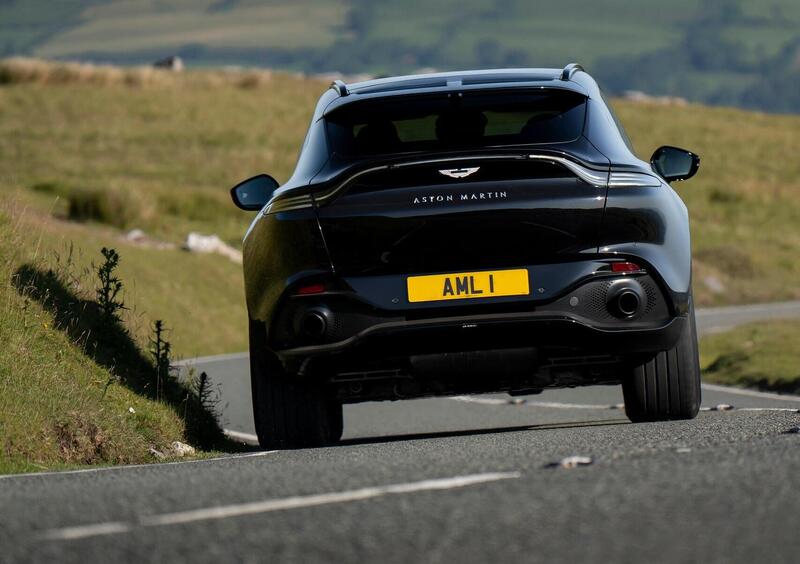 Aston Martin DBX (2020-->>) (8)