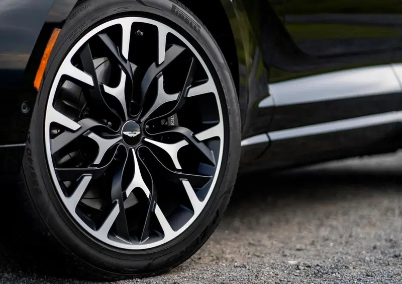 Aston Martin DBX (2020-23) (18)