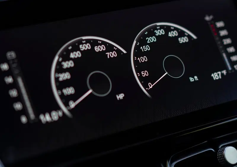 Aston Martin DBX (2020-23) (21)