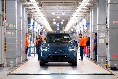 Volvo EX90, inizia la produzione del SUV elettrico
