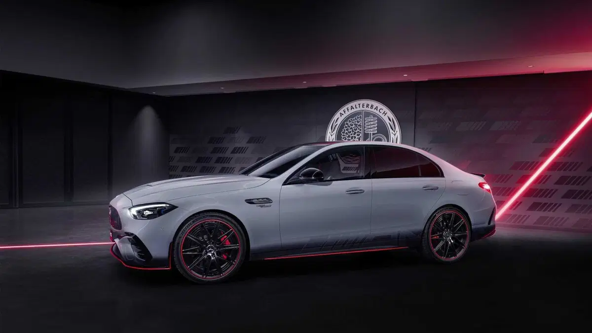 Mercedes-Benz Classe C AMG 63 S e performance Premium AMG F1 Edition auto (3)