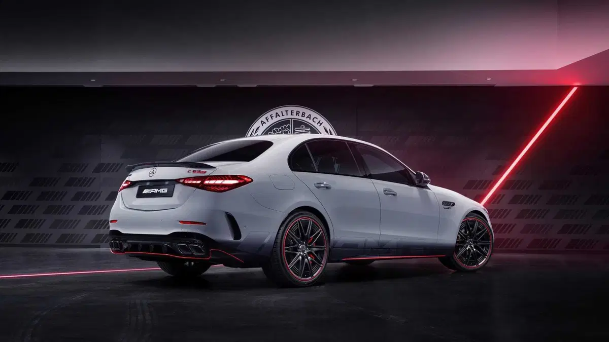 Mercedes-Benz Classe C AMG 63 S e performance Premium AMG F1 Edition auto (4)