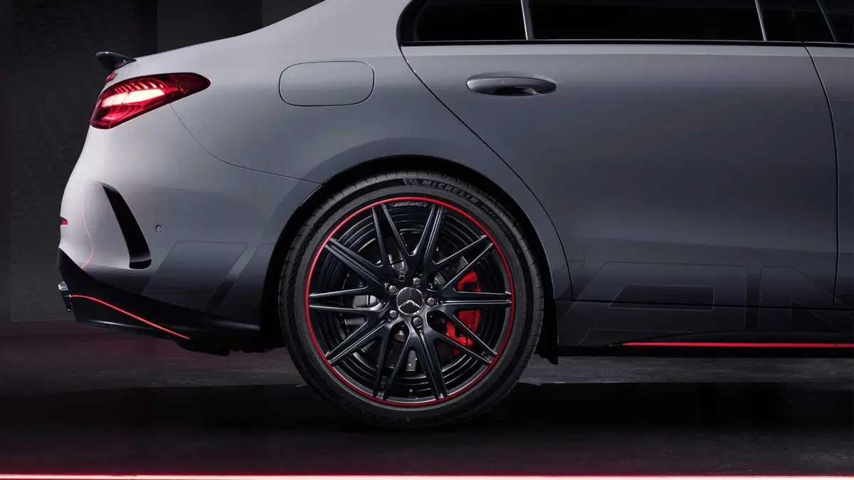 Mercedes-Benz Classe C AMG 63 S e performance Premium Plus AMG F1 Edition auto (8)