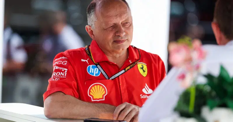 F1. Disastro Ferrari in Canada, parla Vasseur: "Problemi al motore per Leclerc e al fondo per Sainz. Ci siamo danneggiati da soli"