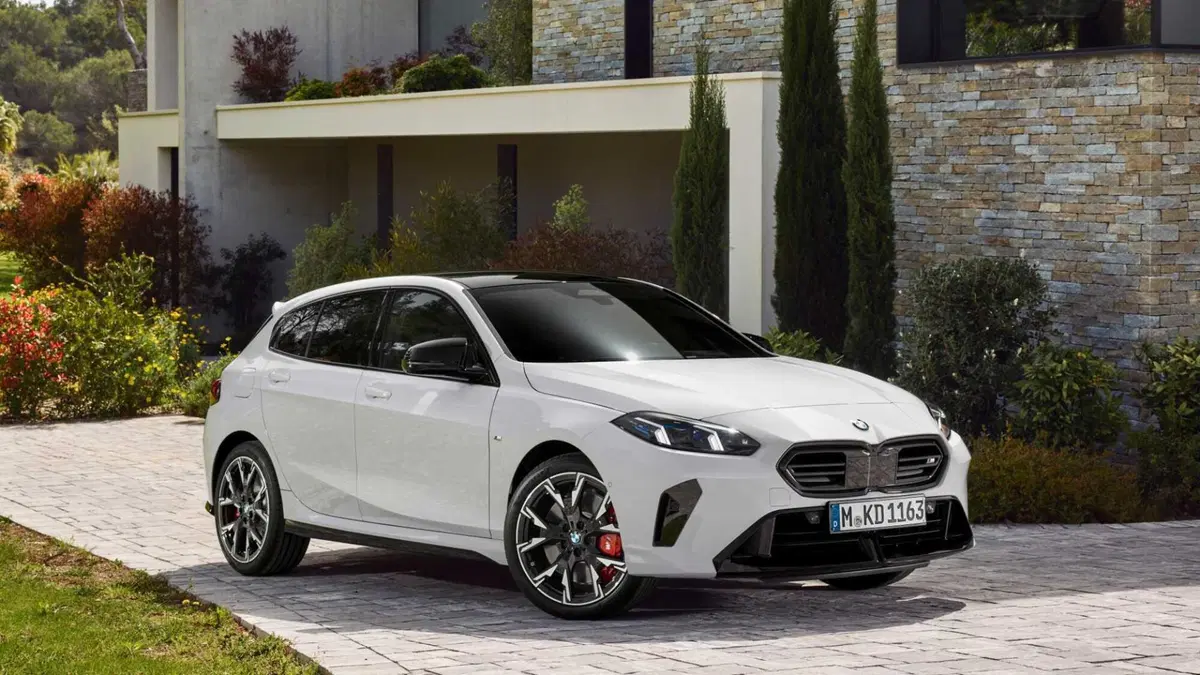BMW Serie 1 M135 xdrive MSport Pro auto (8)