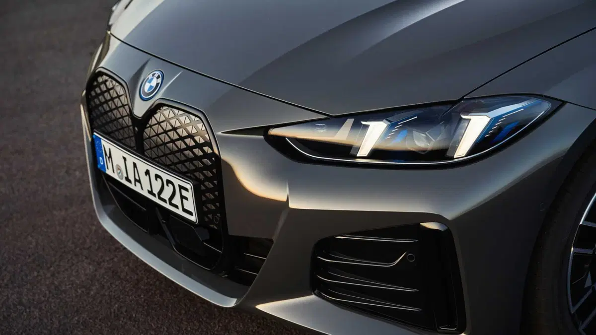 BMW i4 i4 edrive35 Sport (11)