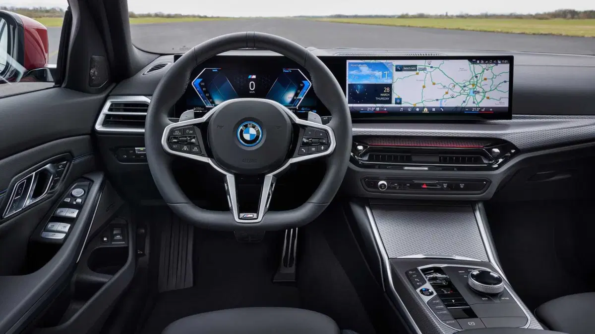 BMW Serie 3 Touring 318d 48V (10)