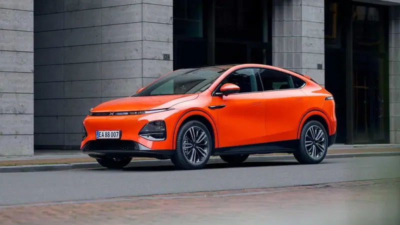XPeng G6 2024: ispirazione Tesla Model Y, anche nel prezzo