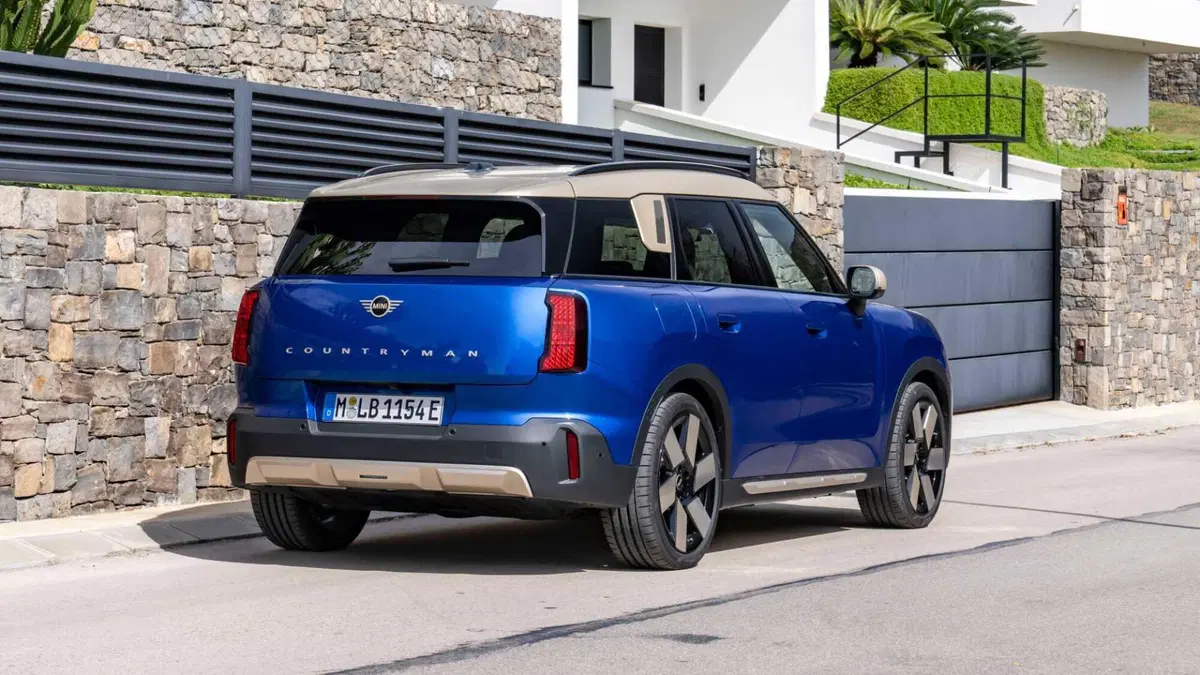 MINI Mini Countryman E Favoured (3)