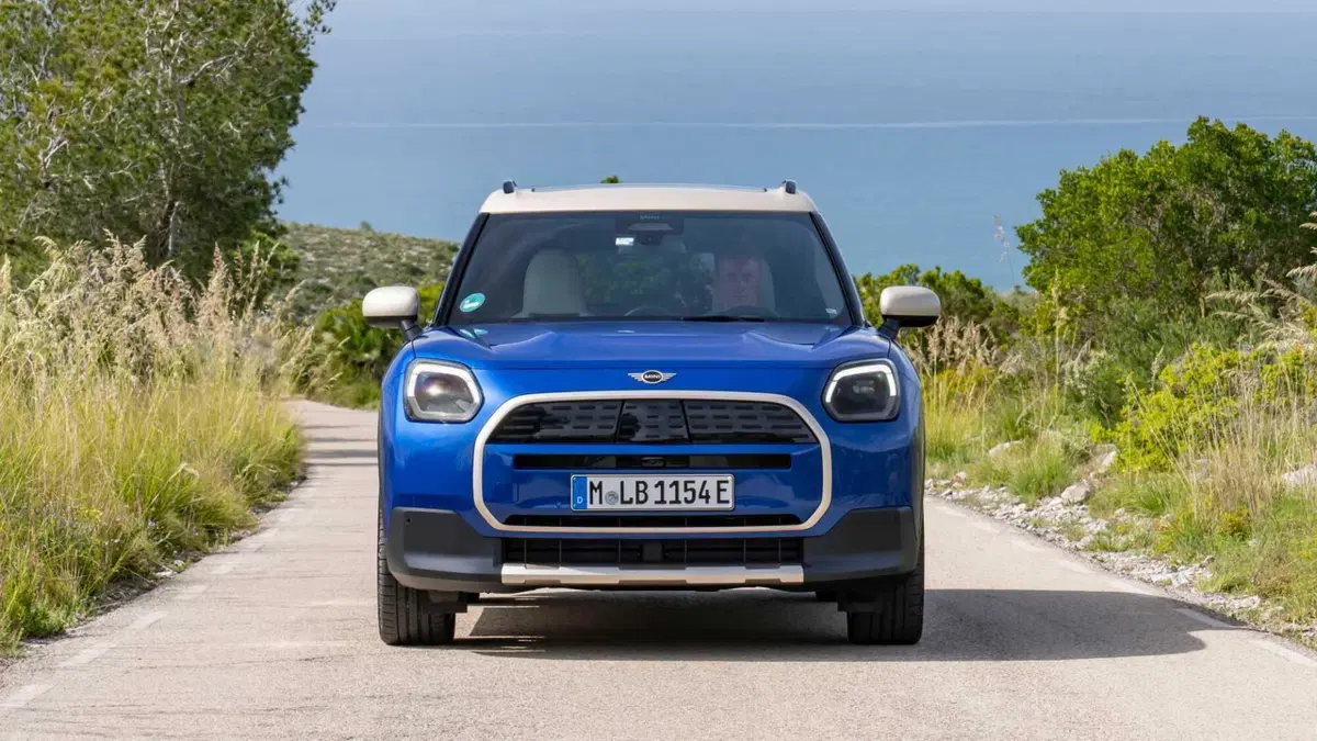MINI Mini Countryman E Favoured (4)