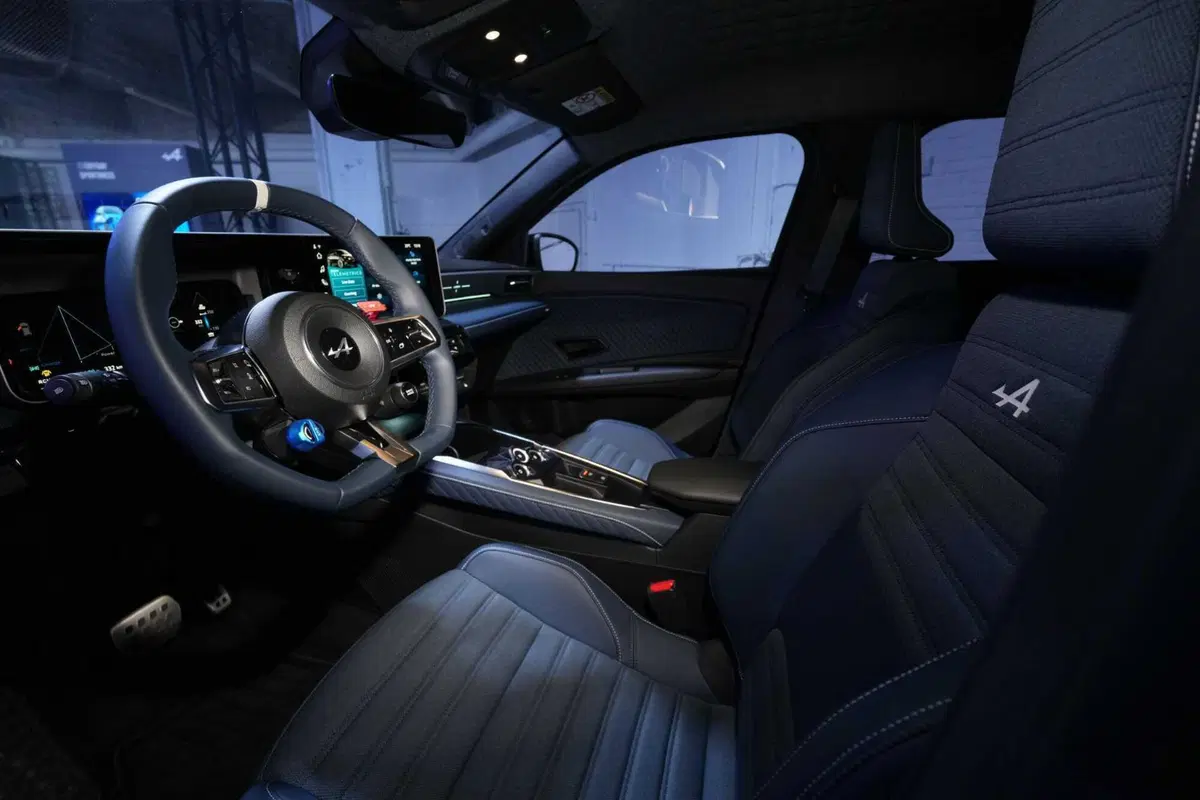 Alpine A290: sportiva, compatta e 100% elettrica | Ecco tutte le caratteristiche (5)