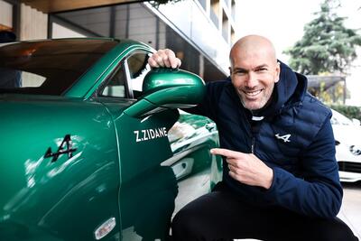 Alpine alla 24 Ore di Le Mans: Zin&eacute;dine Zidane dar&agrave; il via alla corsa