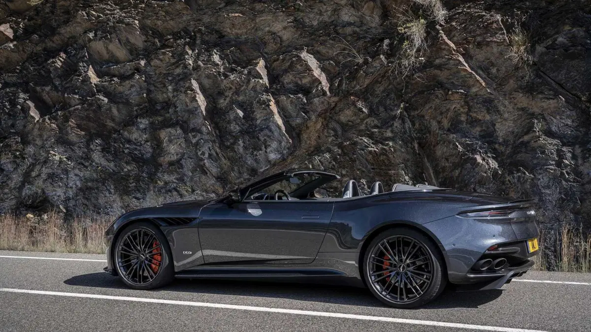 Aston Martin DBS Superleggera Volante (2019-23) (7)