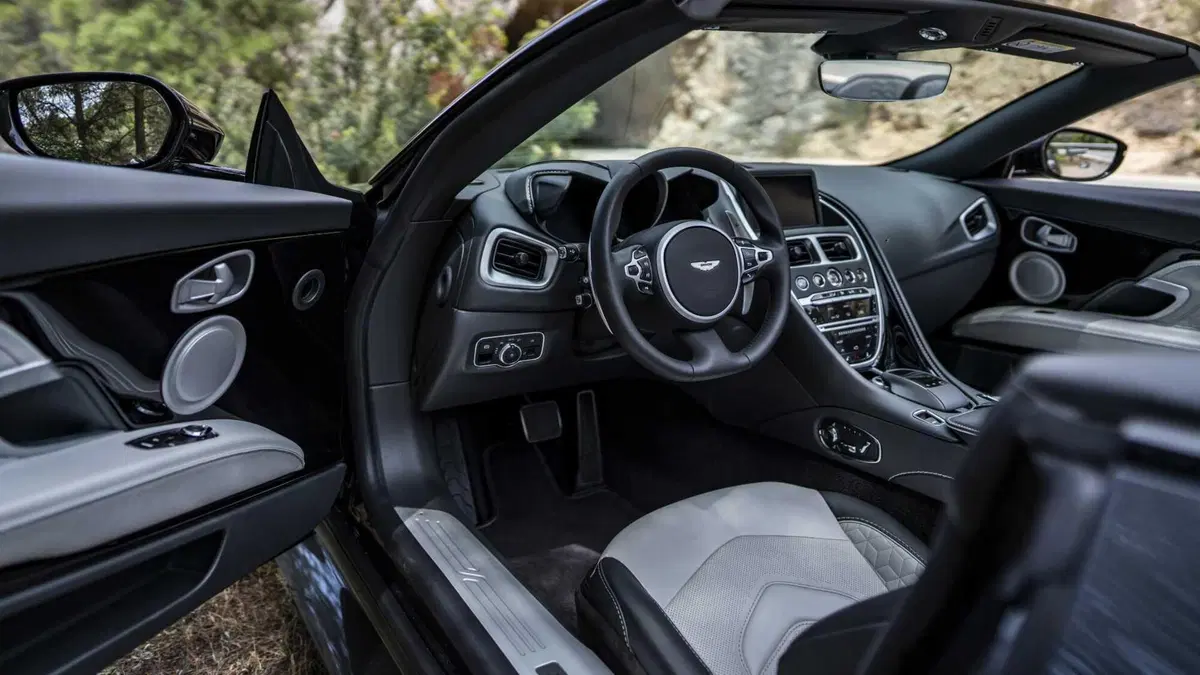 Aston Martin DBS Superleggera Volante (2019-23) (11)