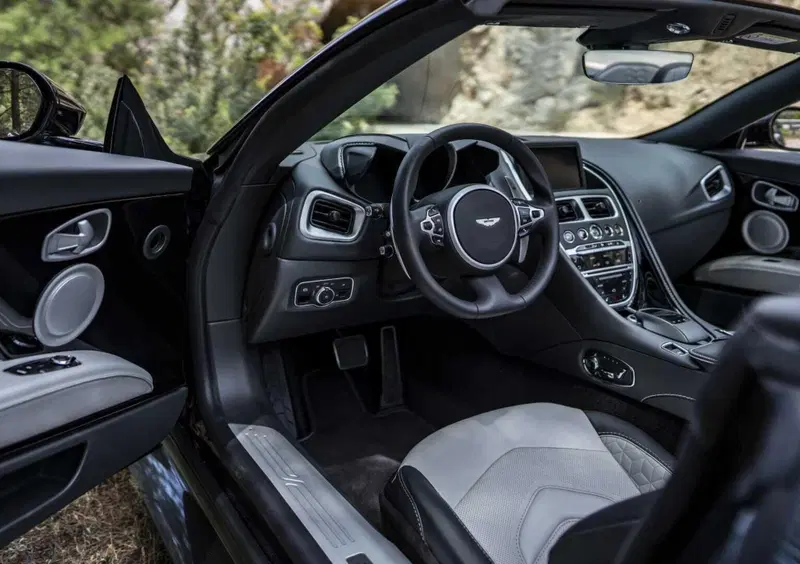 Aston Martin DBS Superleggera Volante (2019-23) (11)