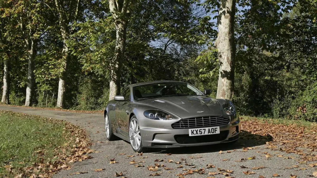 Aston Martin DBS (2008-13) (2)