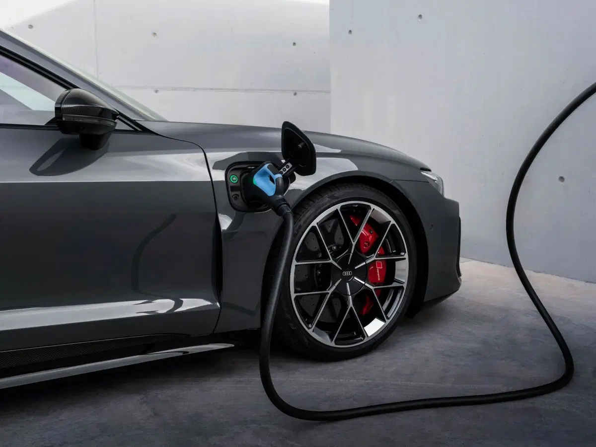 Audi e-tron GT, tutte le novità del restyling (10)