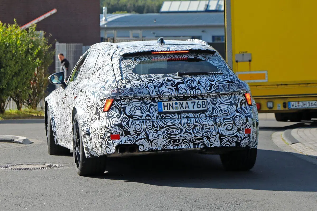 Audi A7 Allroad e S7 Avant: le foto spia svelano nuovi dettagli  (3)