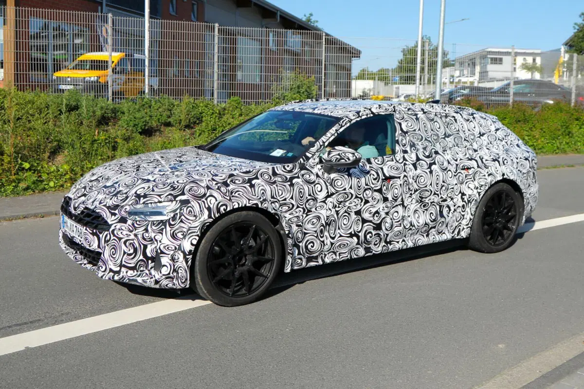 Audi A7 Allroad e S7 Avant: le foto spia svelano nuovi dettagli  (4)