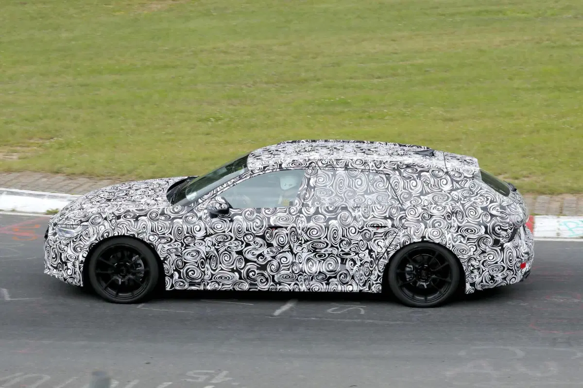 Audi A7 Allroad e S7 Avant: le foto spia svelano nuovi dettagli  (7)