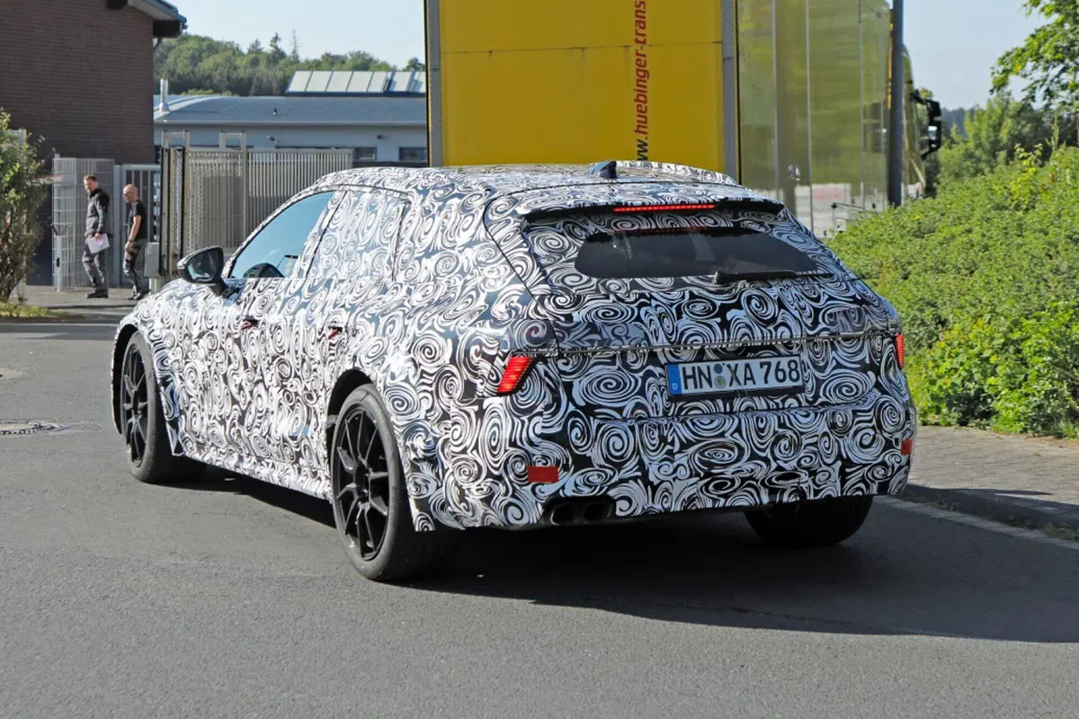 Audi A7 Allroad e S7 Avant: le foto spia svelano nuovi dettagli  (11)