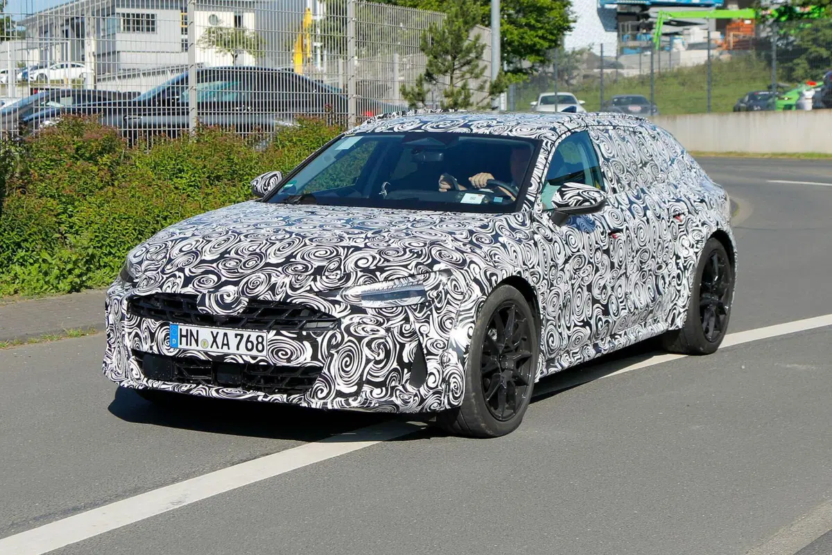 Audi A7 Allroad e S7 Avant: le foto spia svelano nuovi dettagli  (13)