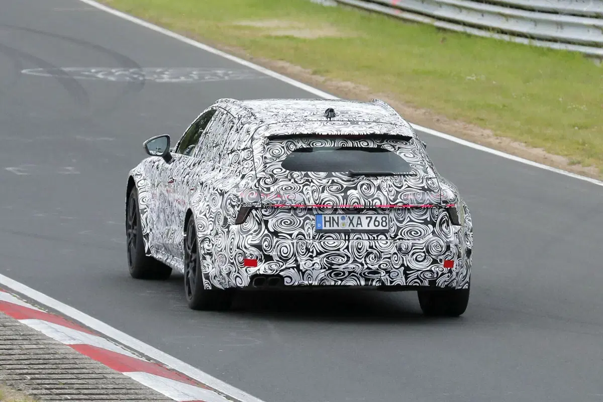 Audi A7 Allroad e S7 Avant: le foto spia svelano nuovi dettagli  (15)