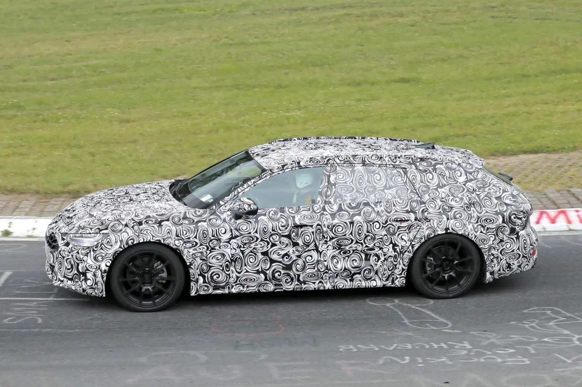 Audi A7 Allroad e S7 Avant: le foto spia svelano nuovi dettagli  (16)