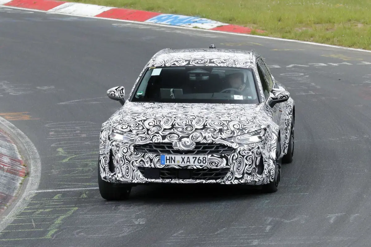 Audi A7 Allroad e S7 Avant: le foto spia svelano nuovi dettagli  (19)