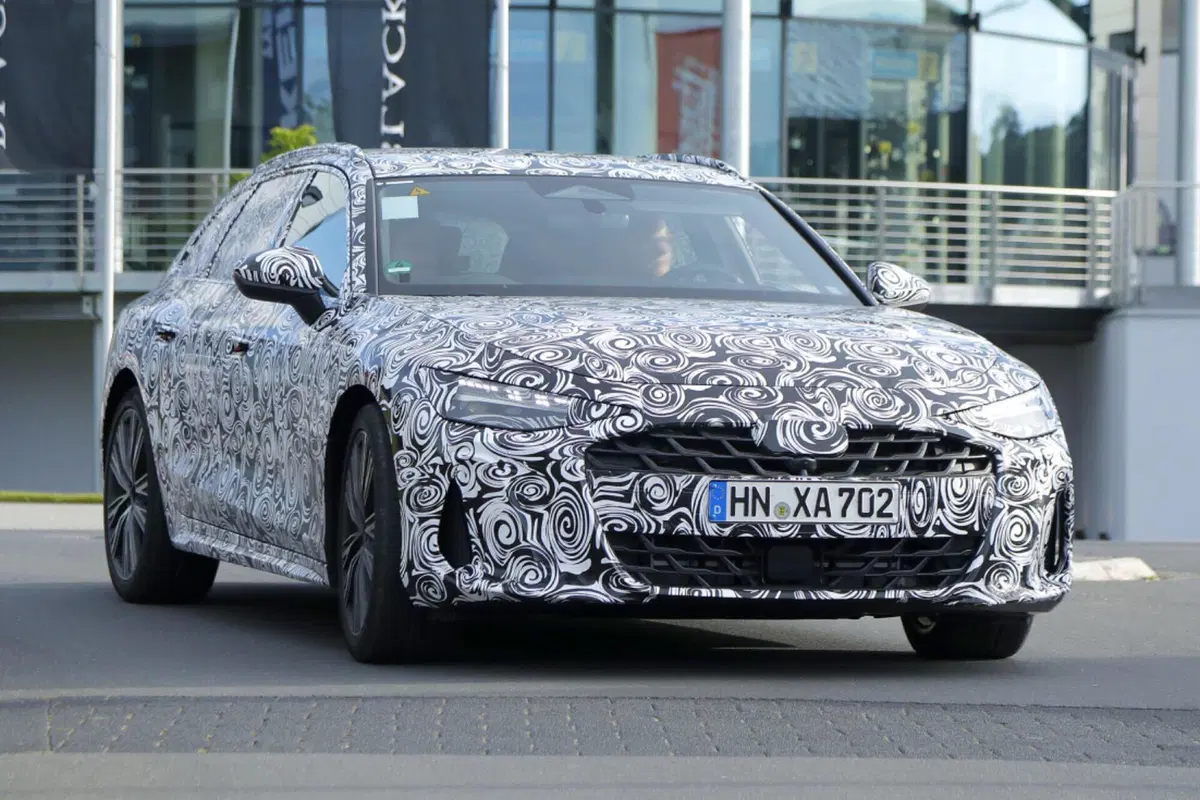 Audi A7 Allroad e S7 Avant: le foto spia svelano nuovi dettagli  (20)