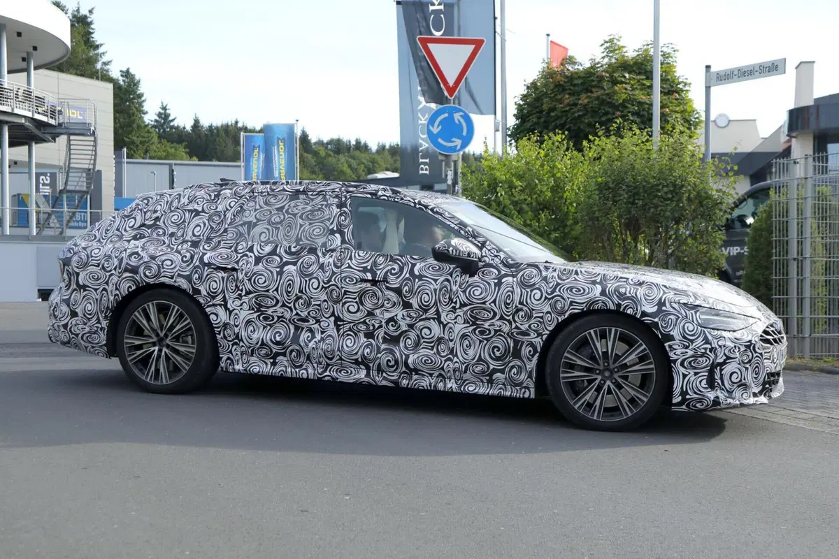 Audi A7 Allroad e S7 Avant: le foto spia svelano nuovi dettagli  (31)