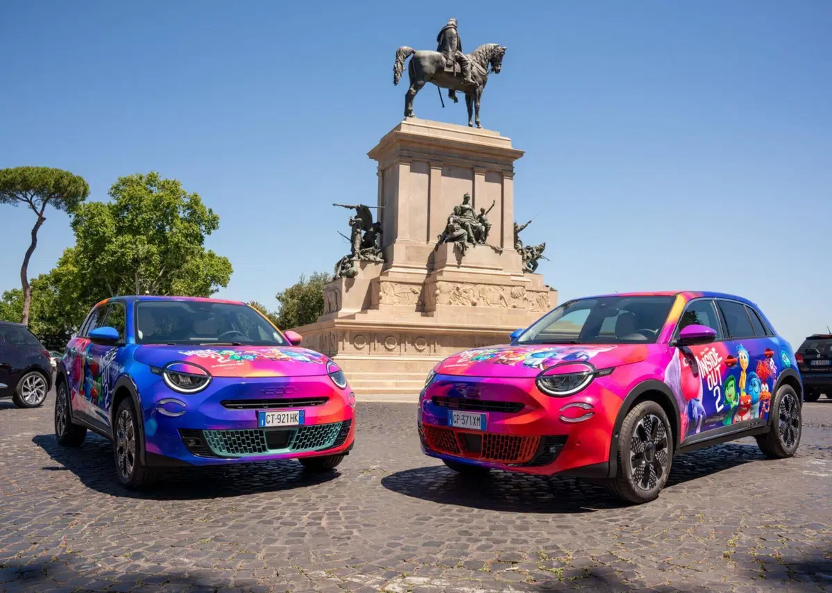Inside Out 2, il debutto al cinema con una Fiat 600 dedicata alla Disney (2)