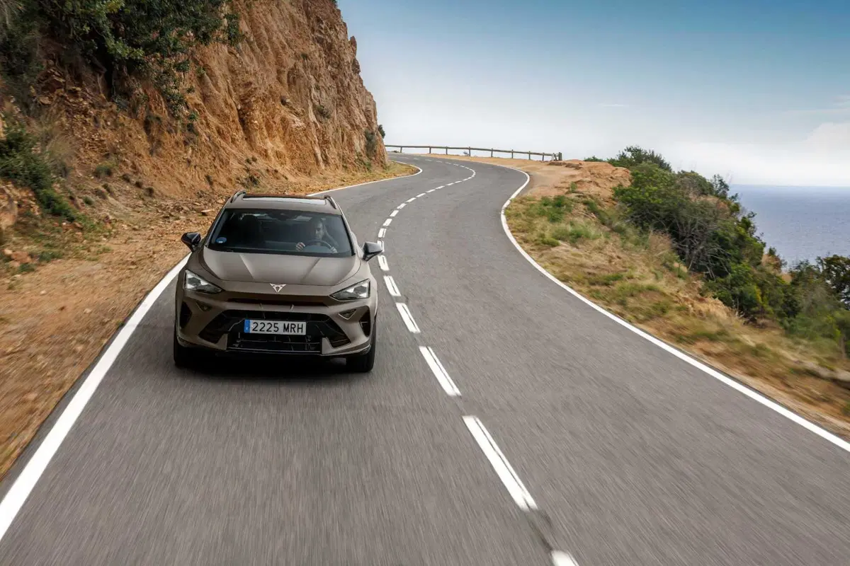 Cupra Formentor 2024: i nuovi motori e l'ossessione per il design (9)