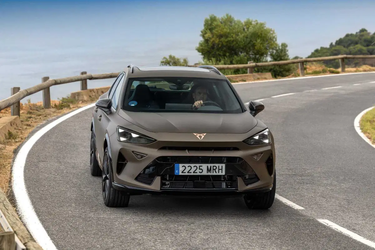 Cupra Formentor 2024: i nuovi motori e l'ossessione per il design (5)