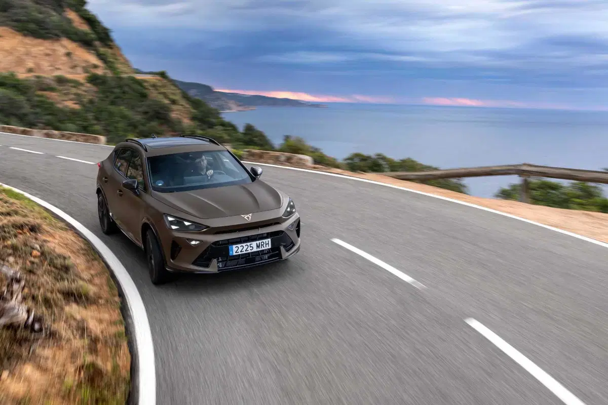 Cupra Formentor 2024: i nuovi motori e l'ossessione per il design (11)