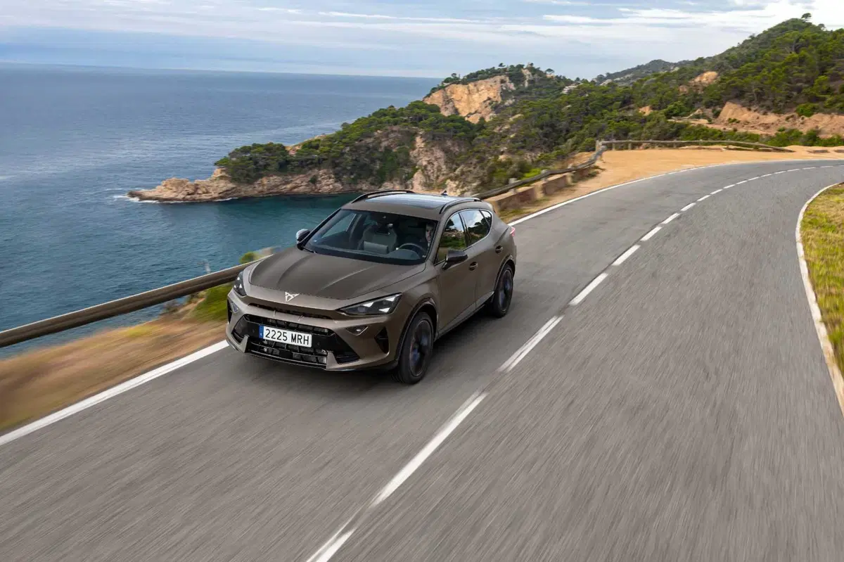 Cupra Formentor 2024: i nuovi motori e l'ossessione per il design (12)