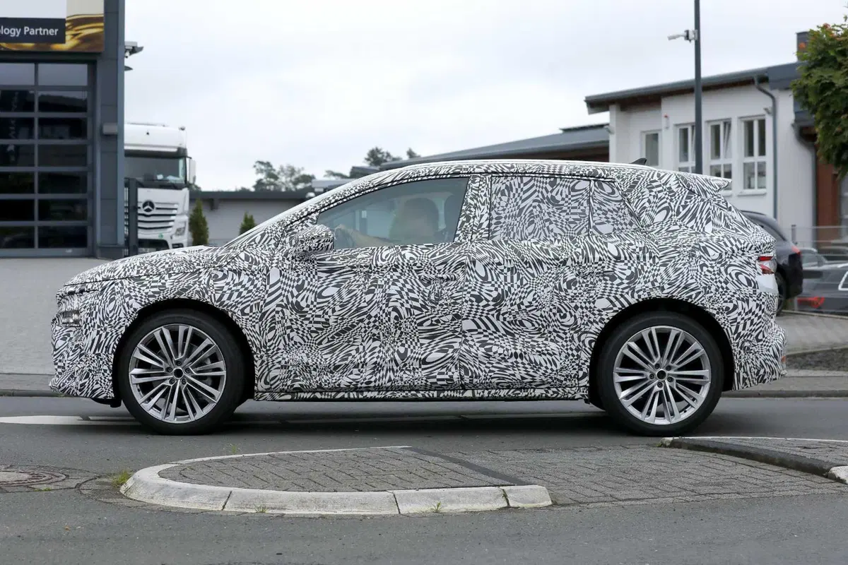 Skoda Elroq: il nuovo SUV Elettrico avvistato durante i test (5)