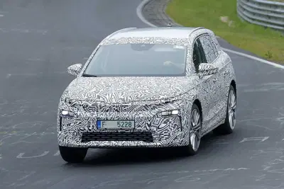 Skoda Elroq: il nuovo SUV Elettrico avvistato durante i test