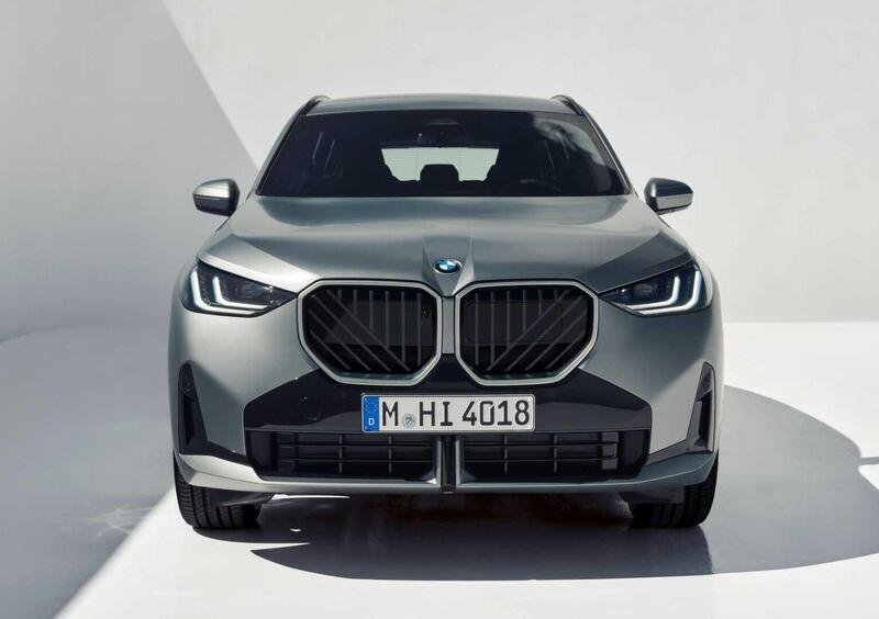 BMW X3 (2024-->>) (3)