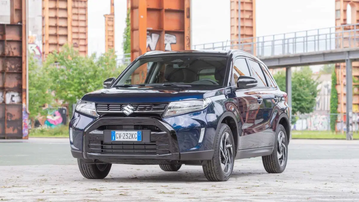 Suzuki Vitara 1.4 Hybrid Starview (3)