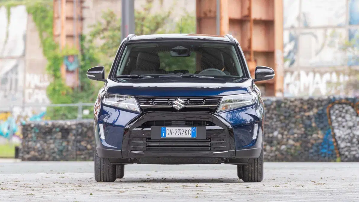 Suzuki Vitara 1.4 Hybrid Starview (2)
