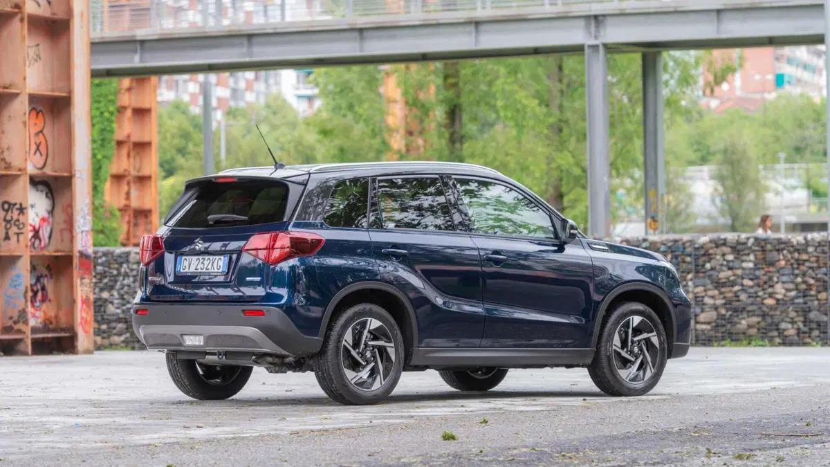 Suzuki Vitara 1.4 Hybrid Starview (4)