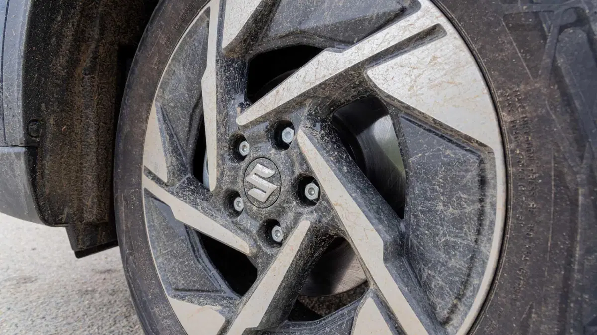 Suzuki Vitara 1.4 Hybrid Starview (14)