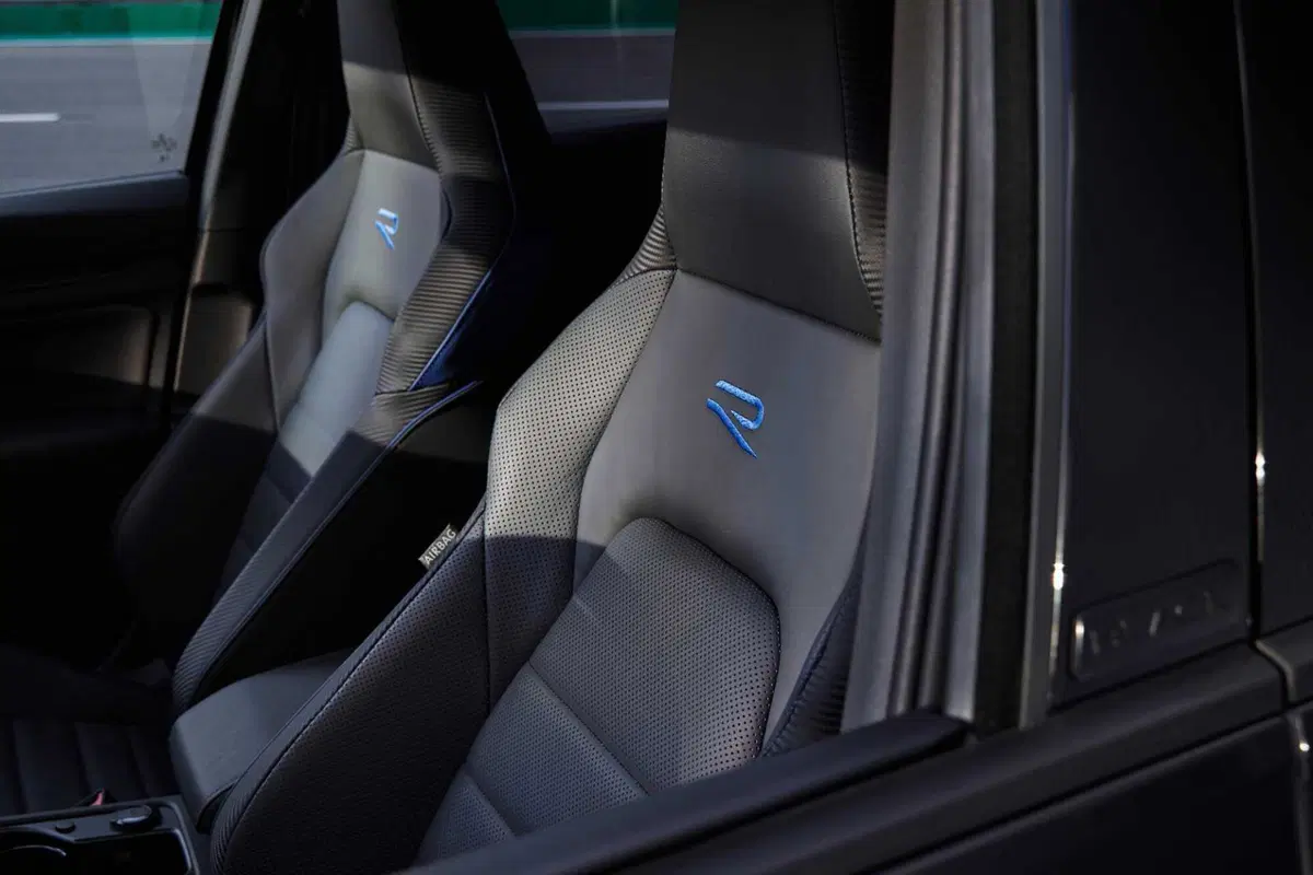Volkswagen Golf R: 333 CV: la più potente di sempre (18)