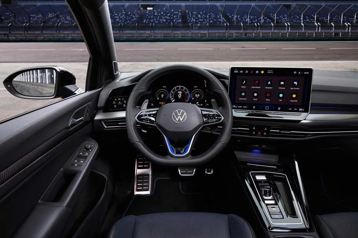 Volkswagen Golf R: 333 CV: la più potente di sempre (19)