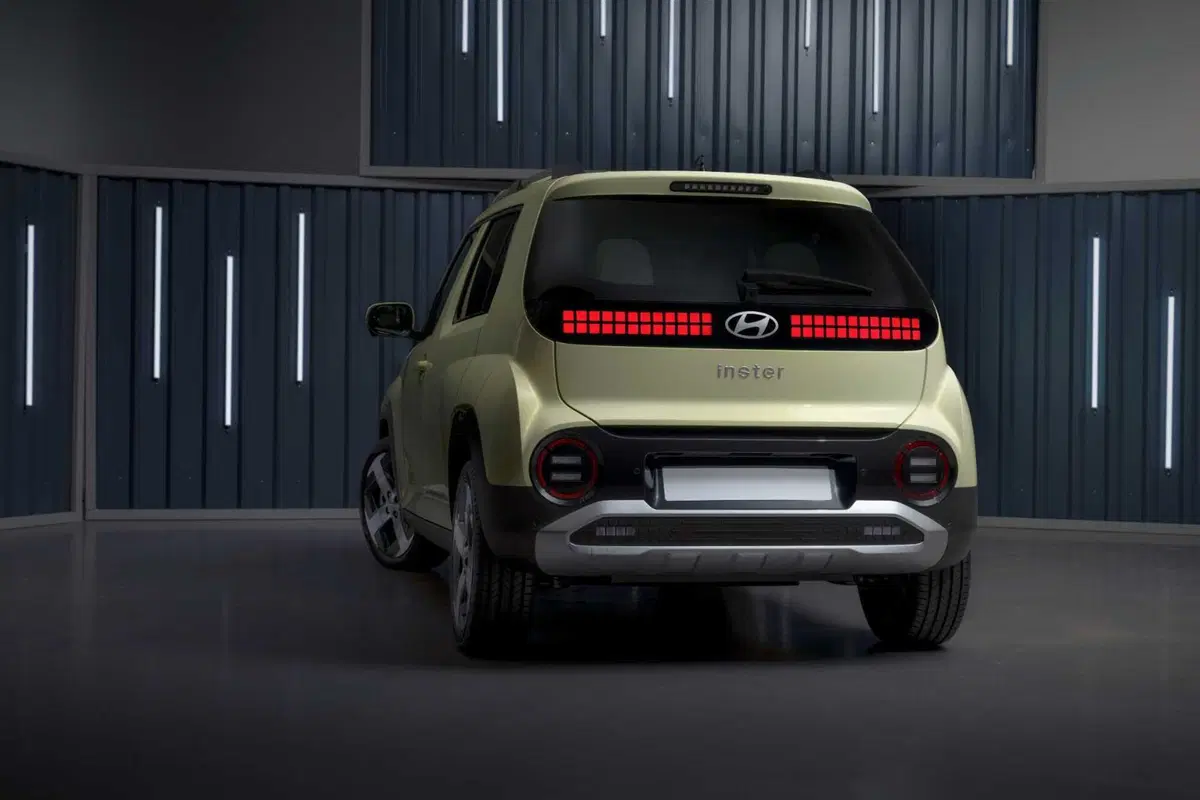 Hyundai Inster: la nuova citycar elettrica da 25k, prezzi, caratteristiche e dotazioni [VIDEO] (4)