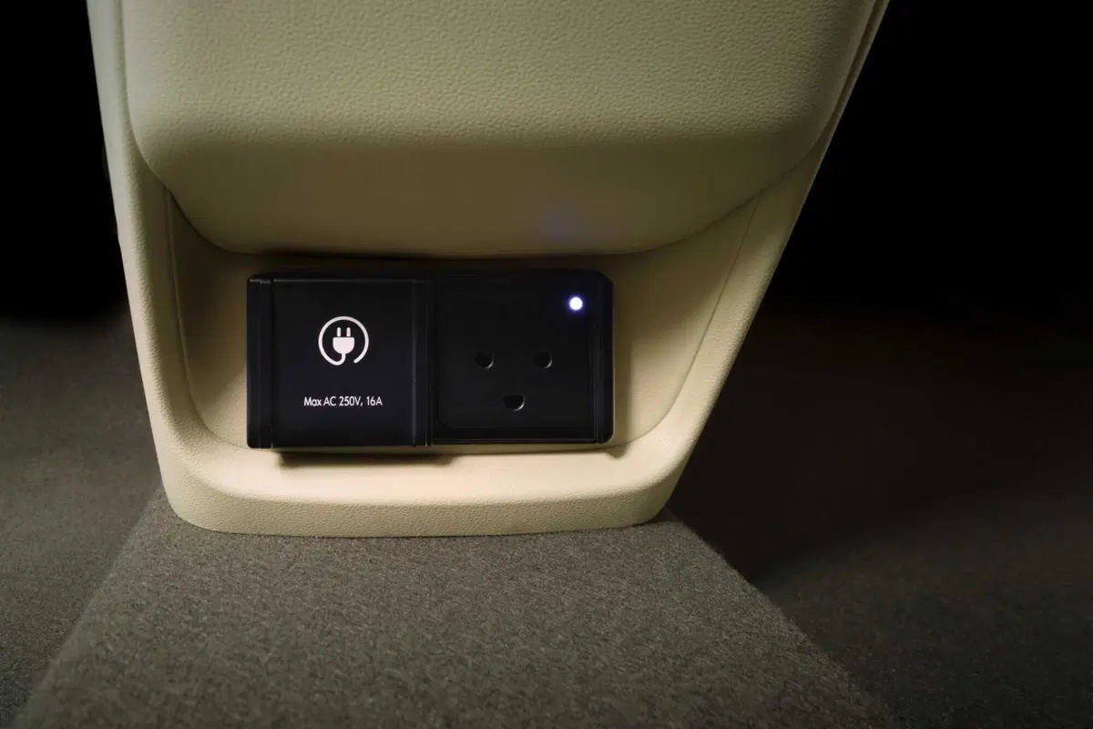 Hyundai Inster: la nuova citycar elettrica da 25k, prezzi, caratteristiche e dotazioni [VIDEO] (15)