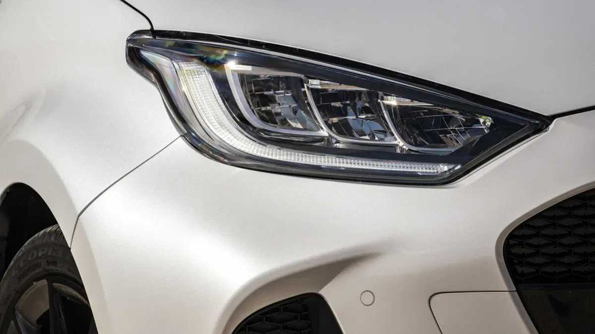 Mazda Mazda2 Hybrid (12)