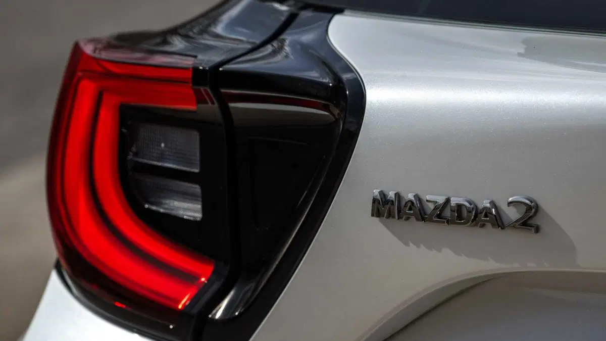 Mazda Mazda2 Hybrid (15)